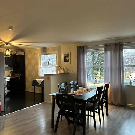House With Charm, Valley With Lots Of Northern Lights, Breivikeidet Tromso Exterior photo